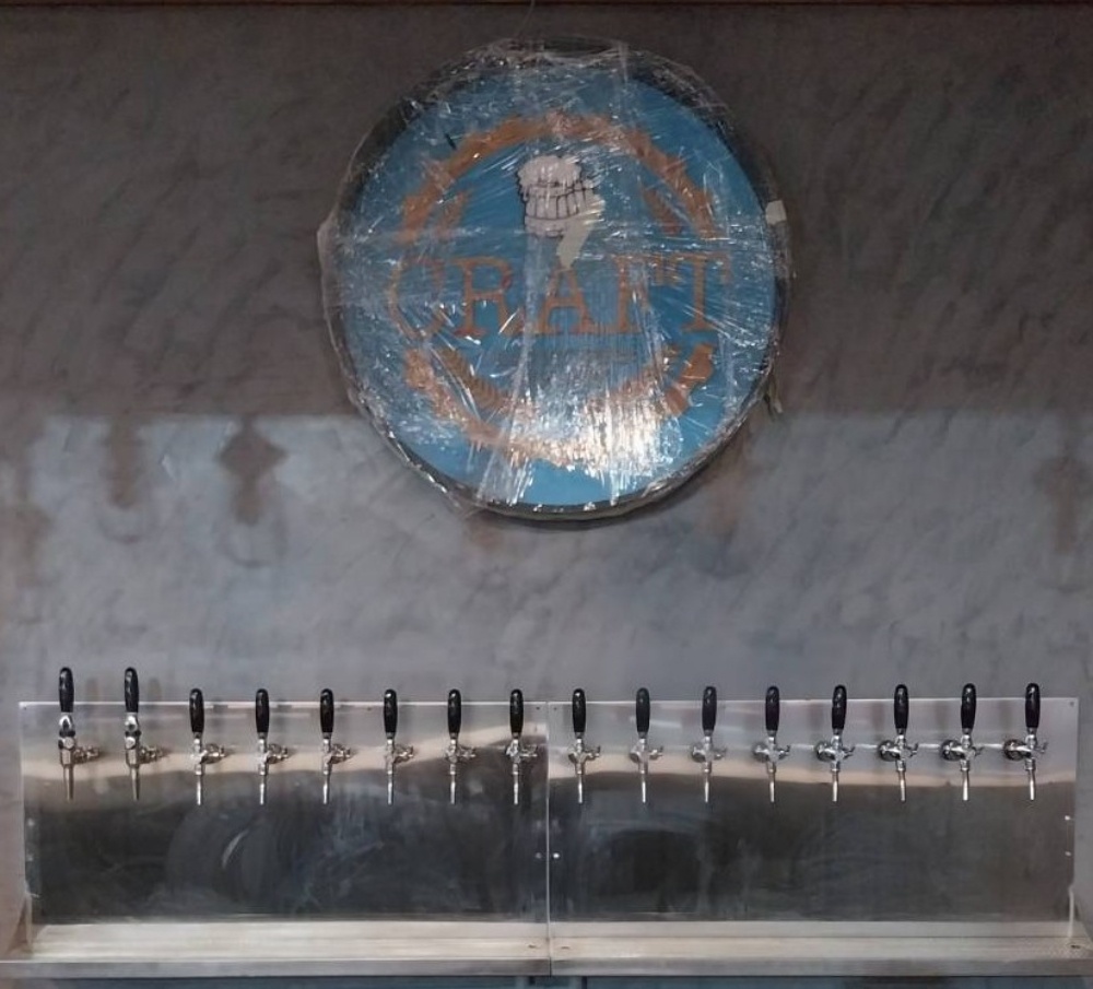 16 wall beer taps at Craft 94 Hua Hin