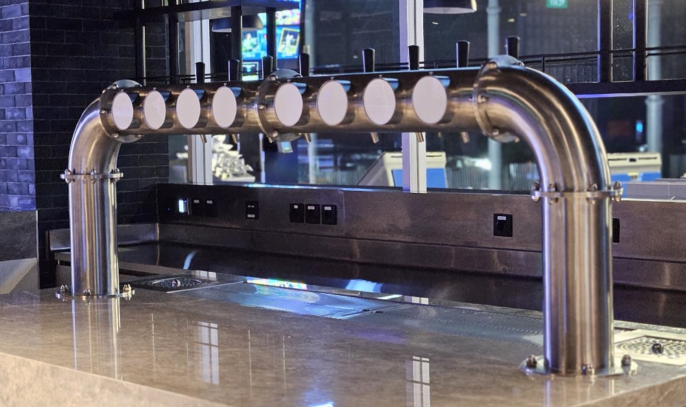 8 taps beer bridge matching interior design