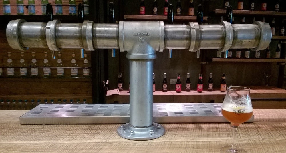 Rustic beer tower 6 taps