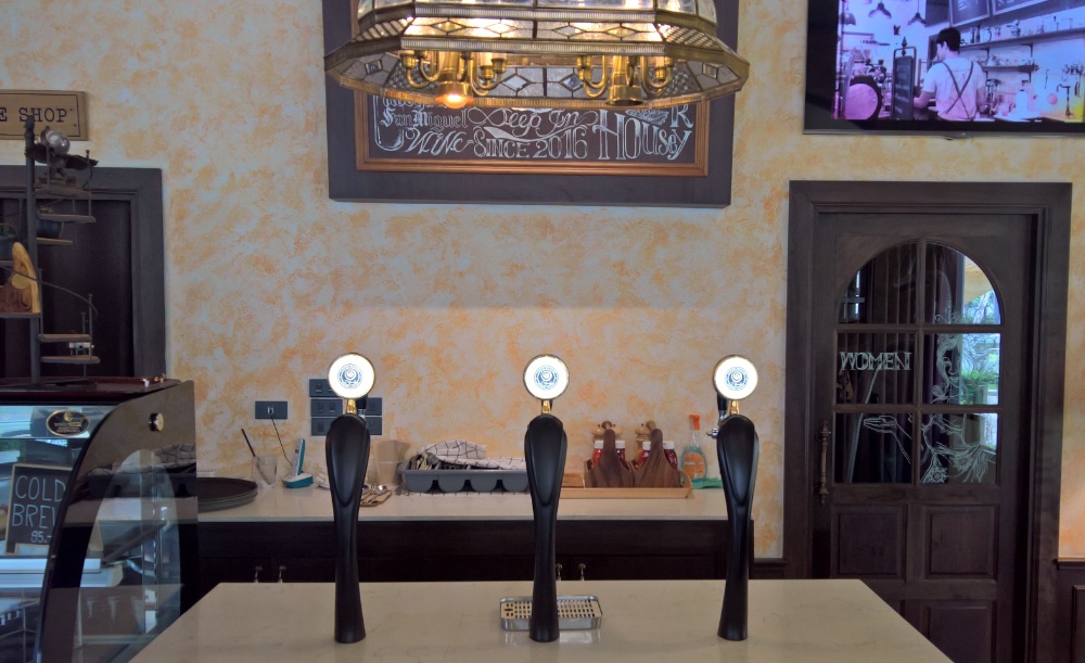 Single beer taps for coffee shop